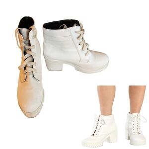 Faux Leather White Lug Sole Platform  Booties Size 8.5 Lace Up Shoes